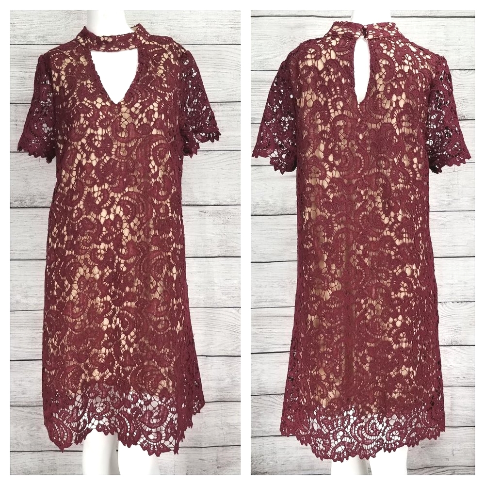 Altar’d State L Choker neck Crochet Lace Sheath Dress Short sleeves Burgundy Red